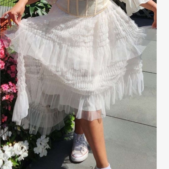 Luxe Cream High Waisted Mesh Flowy Skirt - Picture 4 of 8